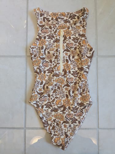 Customer photo review of Tuscany Zephyr Surf Suit