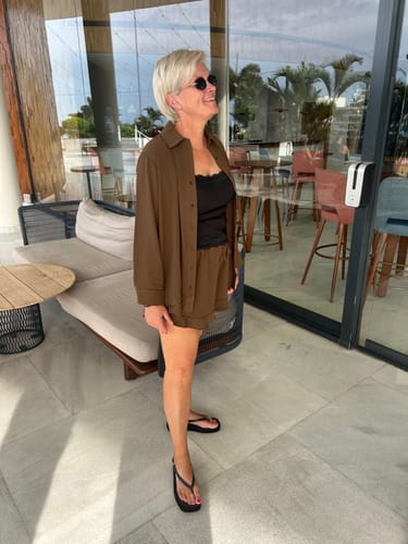 Customer photo review of Oversized Button-Up Women’s ‘Chloe’ Shirt - Chocolate Brown