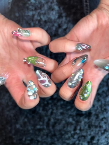 Customer photo review of Hymn to the Night