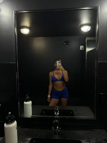 Customer photo review of The Scrunch Short / Glacier