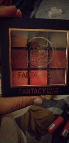Customer photo review of Fantasy Eyeshadow (9 in 1)