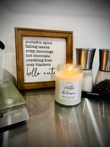 Customer photo review of "Hello Autumn" Candle