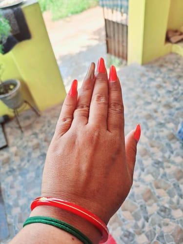 Customer photo review of Red - Divya Shringar Bangles (916 22k)
