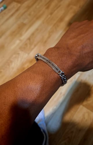 Customer photo review of MEN'S CHAIN BRACELETS (POS)