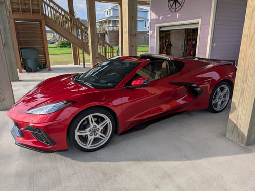 Customer photo review of Chevrolet Corvette C8 Z06 Package Side Skirts Rocker Panels