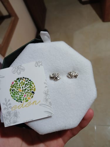 Customer photo review of Aretes Jaguar