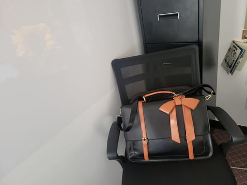 Customer photo review of Ecosusi Classic Bow Briefcase