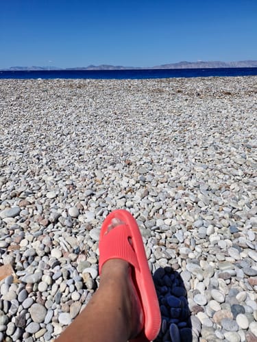 Customer photo review of HappyFlops