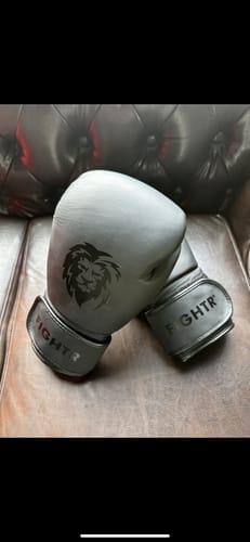 Customer photo review of Pro Boxhandschuhe aus echtem Leder | RLPG
