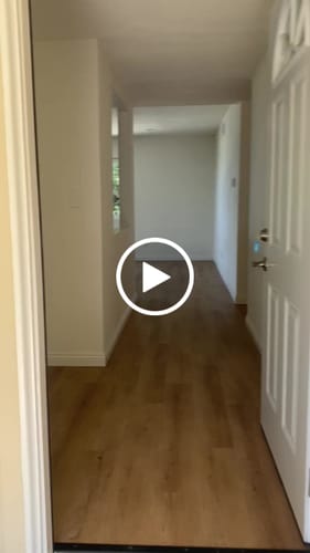 Customer video review of SUNNY SHOWER 1/4 inch Double Sliding Shower Doors, Black Finish / Brushed Nickel Finish / Chrome Finish / Gold Finish
