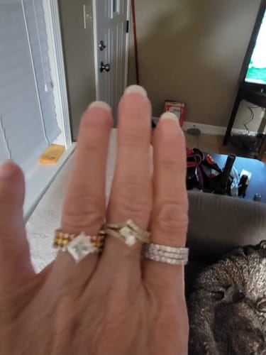 Customer photo review of 14K YELLOW GOLD .46 CARAT CERTIFIED LAB GROWN DIAMONDS BAND