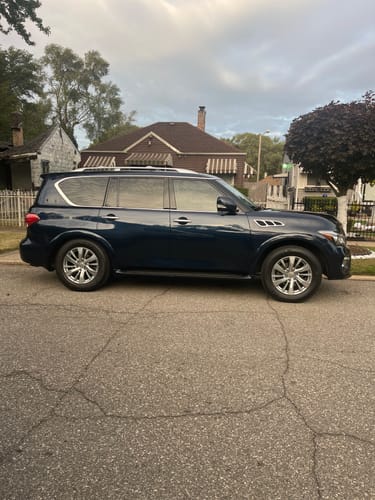 Customer photo review of 2014-2023 Infiniti QX80 with Hydraulic Body Motion Control 4 Wheel Conversion Kit (QX24F)