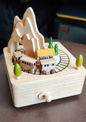 Customer photo review of Wooden Carousel Music Box