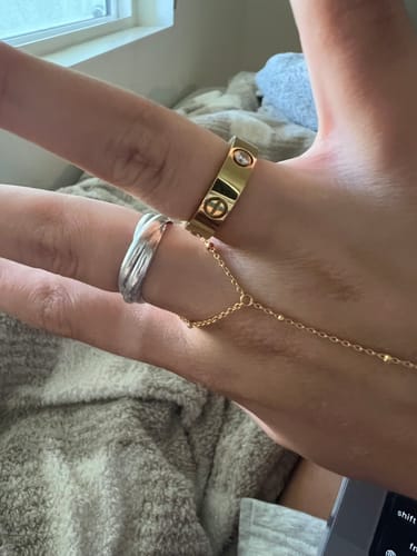 Customer photo review of Cely Ring — Gold + 3 Diamond