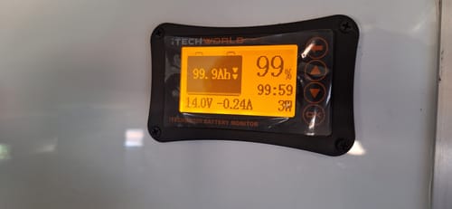 Customer photo review of iTECHBM500 (NEW 2024 Model) - 500Amp Battery Monitor with Shunt