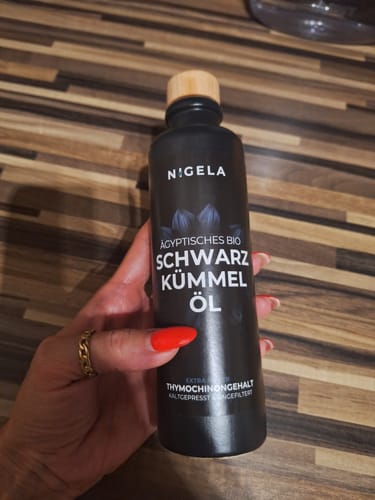 Customer photo review of Ägyptisches Bio Schwarzkümmelöl ungefiltert - kaltgepresst in Rohkostqualität - 200ml