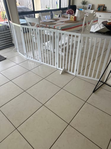 Customer photo review of PaWz Wooden Pet Gate - White