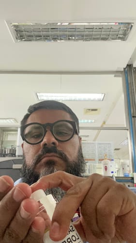 Customer photo review of 3 Aceites + 1 Shampoo Para Barba + 1 Eau De Parfum · Paquete 5 Piezas