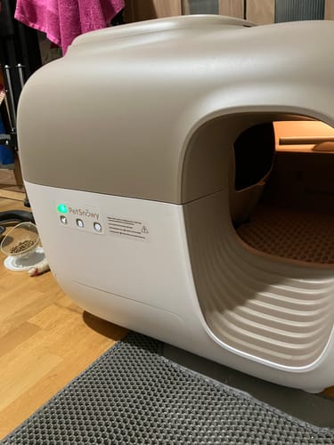 Customer photo review of Self-Cleaning Litter Box