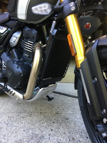 Customer photo review of Triumph Scrambler 400 Radiator Guard