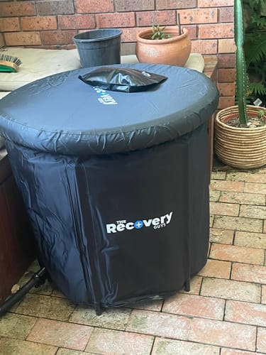 Customer photo review of XL Portable Ice Bath 400L + Thermal Lid + Weather Cover