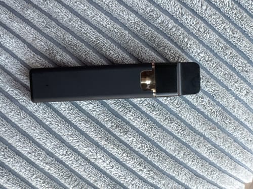 Customer photo review of HHC Vape Pen 95% - Blueberry