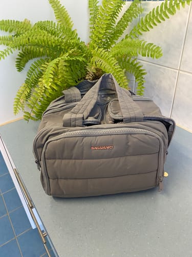 Customer photo review of Zora Spacesaver 4-in-1 Puffy Multi-Functional Toiletry Bag