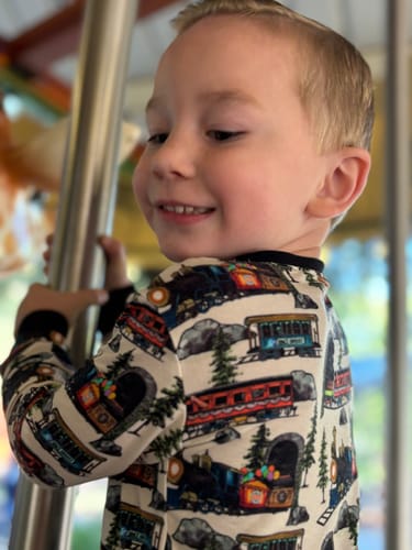 Customer photo review of Fletch Express 2 Piece Pajama Set