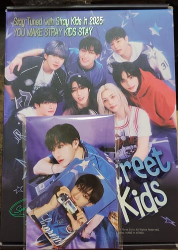 Customer photo review of STRAY KIDS - THE STREET KIDS 2025 SEASON'S GREETINGS
