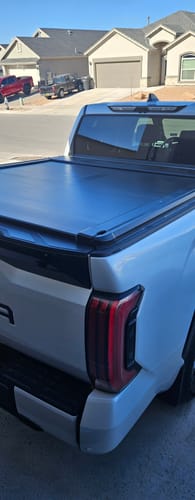 Customer photo review of Syneticusa 2007-2025 Toyota Tundra AR-PRO Series Auto-Retract Retractable Tonneau Cover