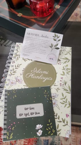 Customer photo review of İbadet Rehberi İslami Planlayıcı Çiçek Desenli Kapak
