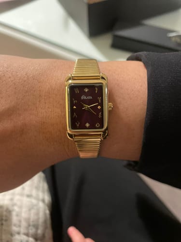 Customer photo review of LA VELVET MONTRE DORÉ AVEC CHIFFRES ARABES