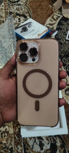 Customer photo review of MagSafe Crystal Clear iPhone Case – Anti-Yellow, Sleek, and Durable