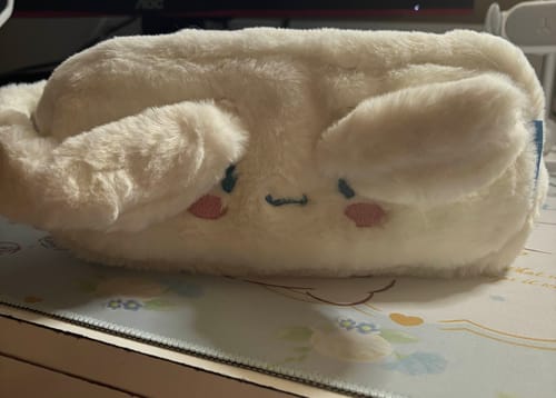 Customer photo review of Cinnamoroll Portable Fluffy Pencil Case White