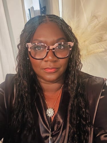 Customer photo review of 24" HD Full Lace Lightweight Human Hair Curls Boho Box Braided Wig