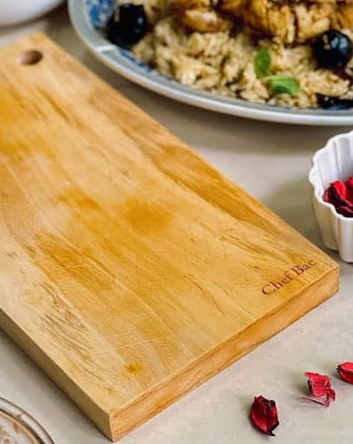 Customer photo review of Chef Bae Tamarind Wood Cutting Board