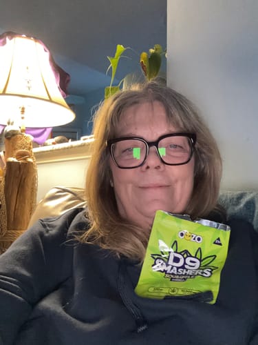 Customer photo review of D9 Smasher | Sour Apple (Indica)