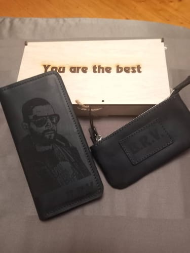 Customer photo review of Великий шкіряний гаманець з гравіюванням по Вашому фото, портмоне іменне