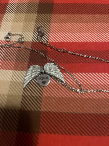 Customer photo review of Collana Angelo mio con incisione personalizzata
