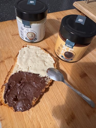 Customer photo review of KETOCIOK 250G CREMA SPALMABILE NOCCIOLE IGP E CACAO SENZA ZUCCHERO