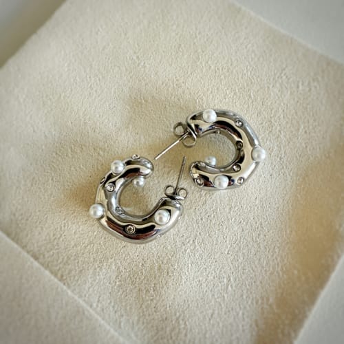 Customer photo review of Orecchini "Sussurri di favole"