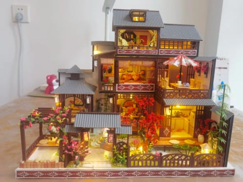 Customer photo review of Spring Courtyard DIY Miniature Dollhouse Kit