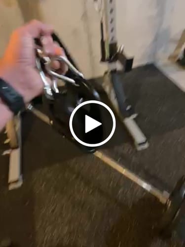 Customer video review of Uclips