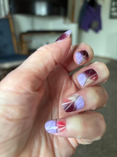 Customer photo review of 24pcs Short Round False Nails