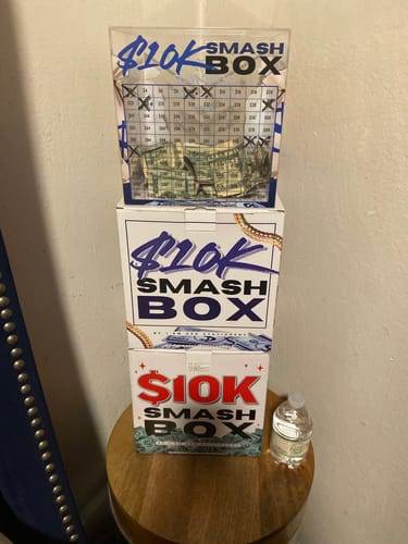 Customer photo review of Luxe Red | $10k Smashbox waitlist