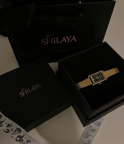 Customer photo review of LA MIDNIGHT MONTRE DORÉ AVEC CHIFFRES ARABES