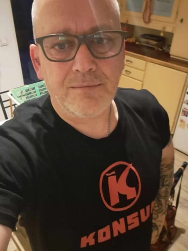 Customer photo review of PREMIUM SHIRT UNISEX • DR - DEUTSCHE REICHSBAHN - dunkel