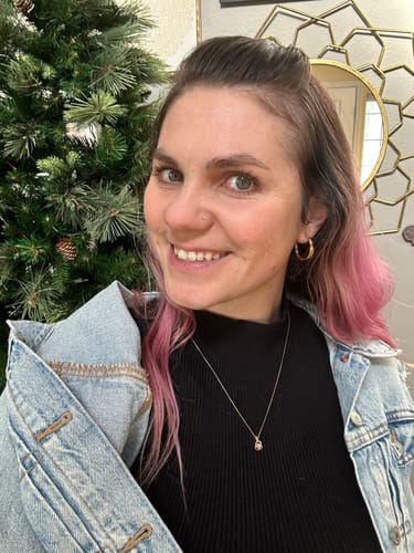 Customer photo review of Cassie Hoop Clip On Earrings in Gold