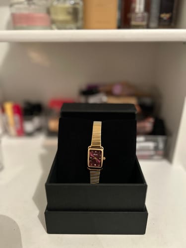 Customer photo review of LA VELVET MONTRE DORÉ AVEC CHIFFRES ARABES