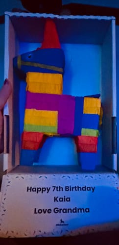 Customer photo review of Tropical Piñatagram